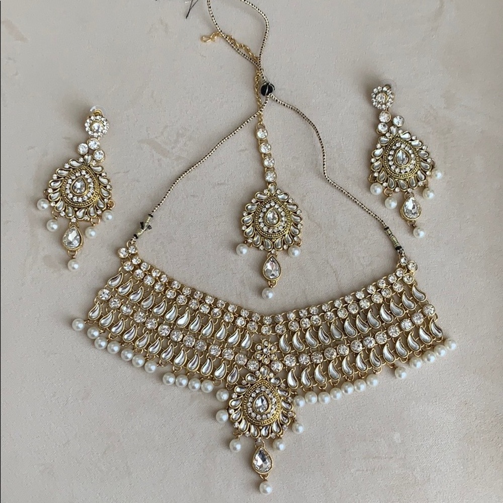 Gorgeous Indian Pearl Bridal Jewelry Gold / Silver